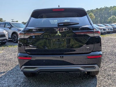 2026 Mitsubishi Outlander SE