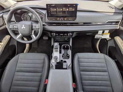 2026 Mitsubishi Outlander Base