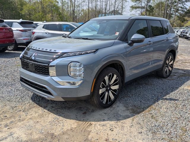 2026 Mitsubishi Outlander Base