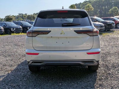 2026 Mitsubishi Outlander SE