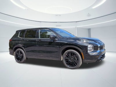 2026 Mitsubishi Outlander LE