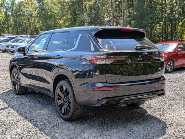 2026 Mitsubishi Outlander LE