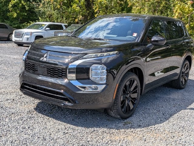 2026 Mitsubishi Outlander LE