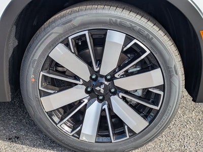 2026 Mitsubishi Outlander Base