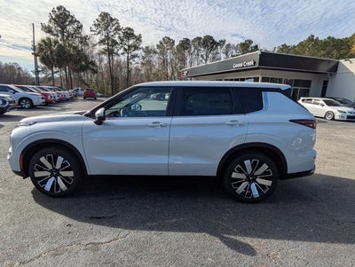 2026 Mitsubishi Outlander Base