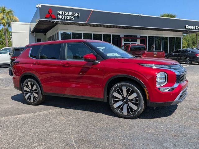 2026 Mitsubishi Outlander SE