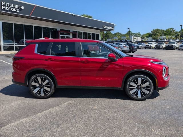 2026 Mitsubishi Outlander SE