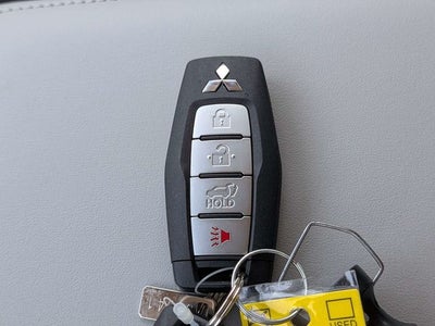 2026 Mitsubishi Outlander SE
