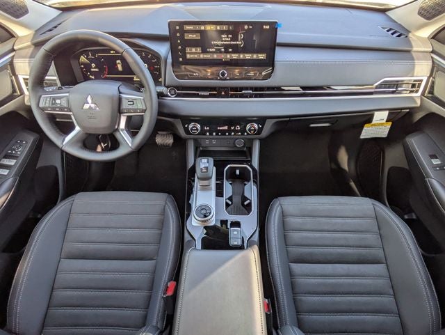 2026 Mitsubishi Outlander Base