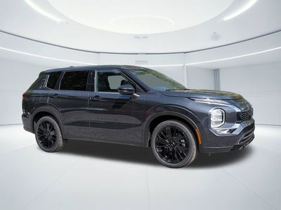 2026 Mitsubishi Outlander Base
