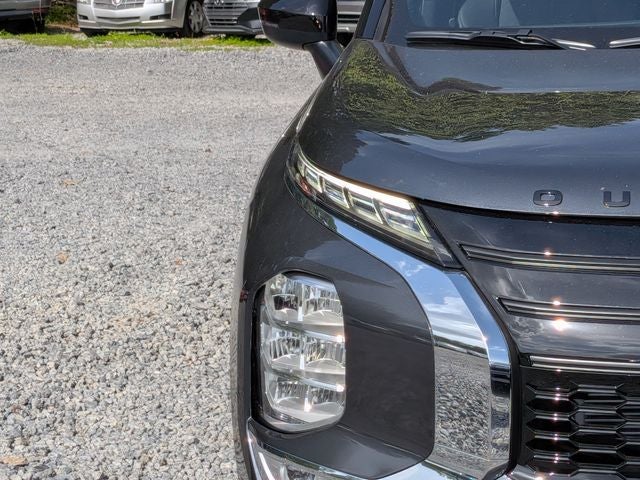 2026 Mitsubishi Outlander Base