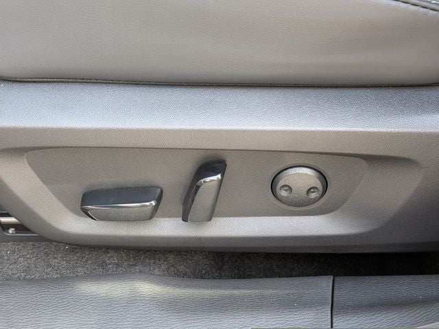 2026 Mitsubishi Outlander Base