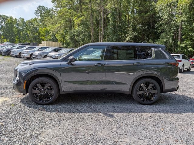 2026 Mitsubishi Outlander Base