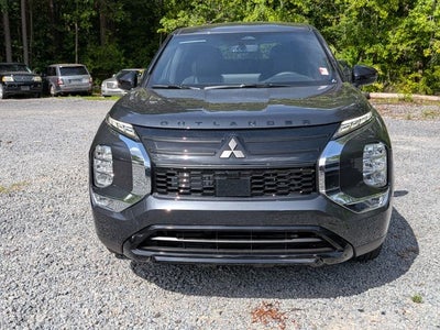 2026 Mitsubishi Outlander Base