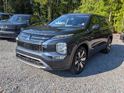2026 Mitsubishi Outlander SE