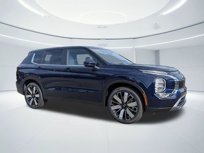 2026 Mitsubishi Outlander SE
