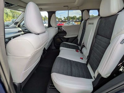 2026 Mitsubishi Outlander SE