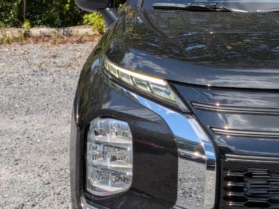 2026 Mitsubishi Outlander LE