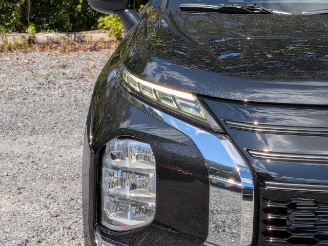 2026 Mitsubishi Outlander LE