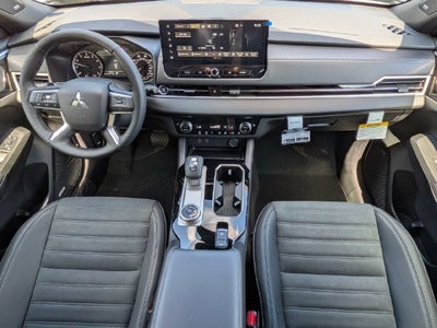 2026 Mitsubishi Outlander LE