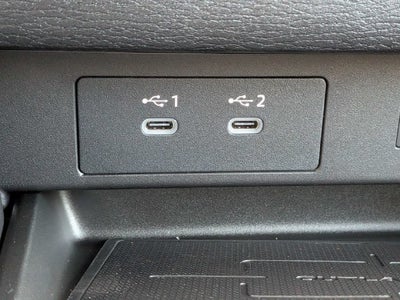 2026 Mitsubishi Outlander LE