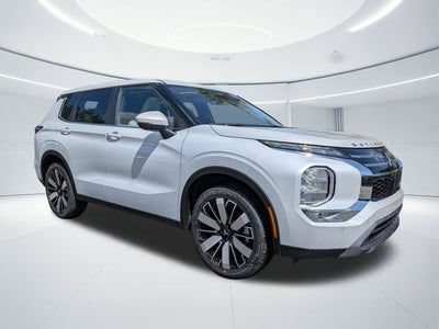 2026 Mitsubishi Outlander Base