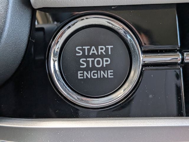 2026 Mitsubishi Outlander Base