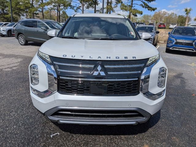 2026 Mitsubishi Outlander Base