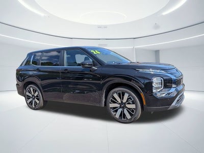 2026 Mitsubishi Outlander SE