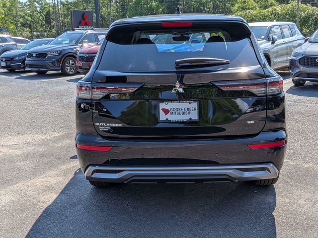 2026 Mitsubishi Outlander SE
