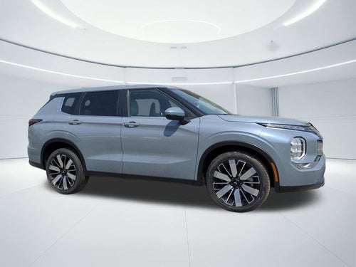 2026 Mitsubishi Outlander Base