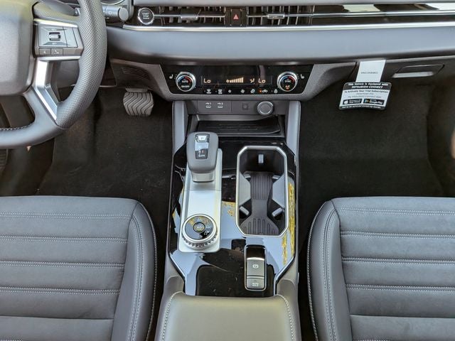 2026 Mitsubishi Outlander Base