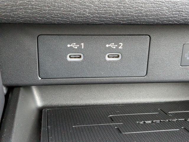 2026 Mitsubishi Outlander Base
