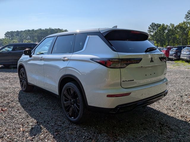2026 Mitsubishi Outlander Base