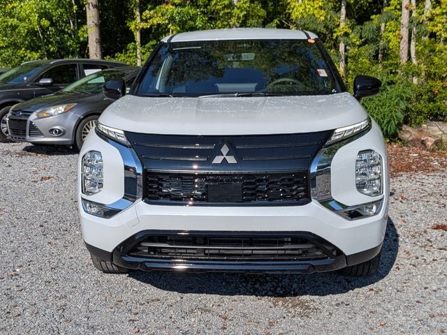 2026 Mitsubishi Outlander Base