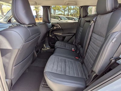 2026 Mitsubishi Outlander SE