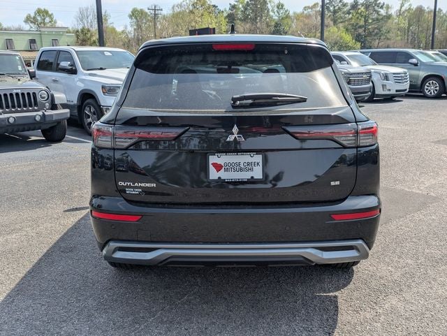 2026 Mitsubishi Outlander SE