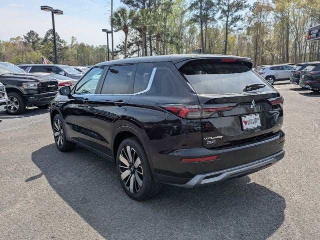 2026 Mitsubishi Outlander SE
