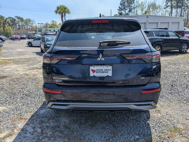 2026 Mitsubishi Outlander SE