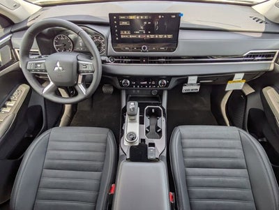 2026 Mitsubishi Outlander SE