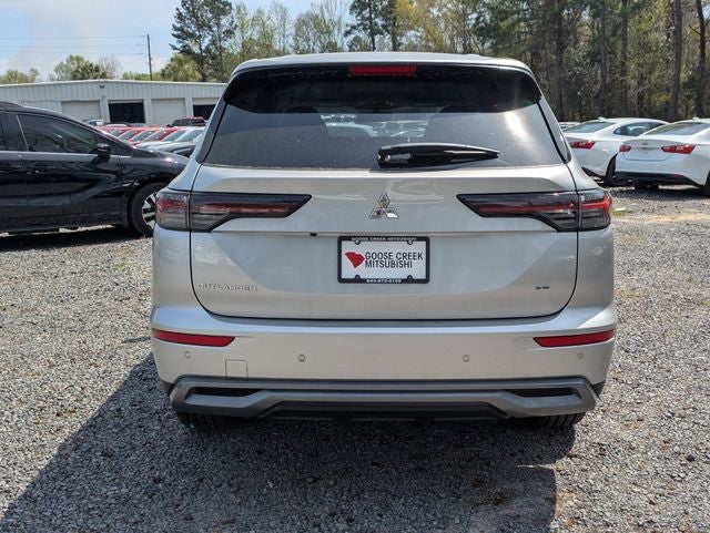 2026 Mitsubishi Outlander SE