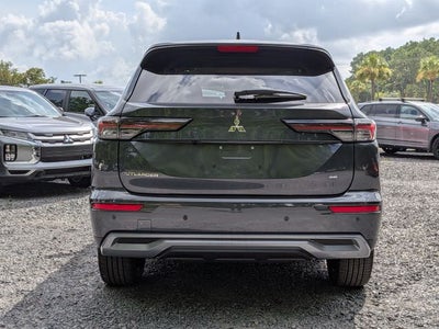 2026 Mitsubishi Outlander SE