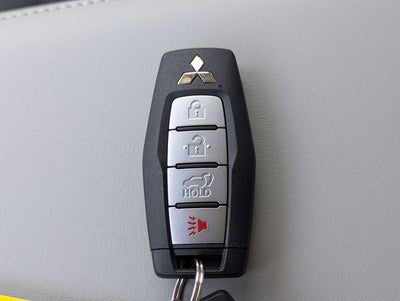 2026 Mitsubishi Outlander SE