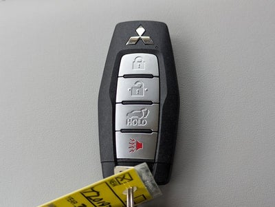 2026 Mitsubishi Outlander Base