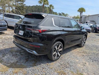 2026 Mitsubishi Outlander Base