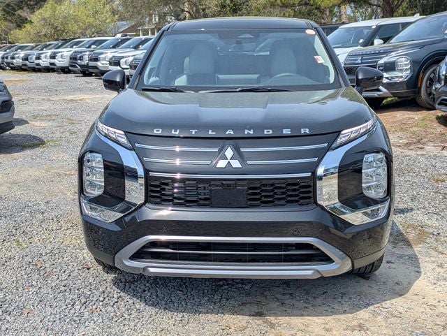 2026 Mitsubishi Outlander Base