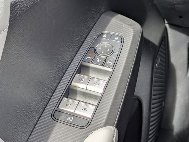 2026 Mitsubishi Outlander Base