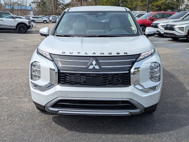 2026 Mitsubishi Outlander Base