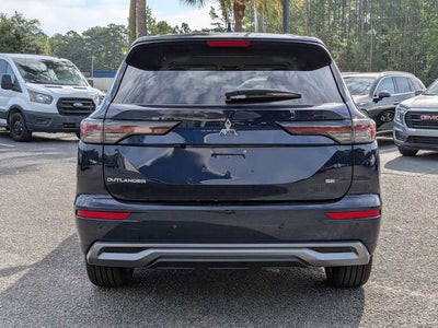 2026 Mitsubishi Outlander SE