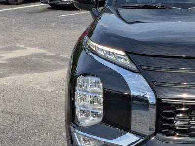 2026 Mitsubishi Outlander Base
